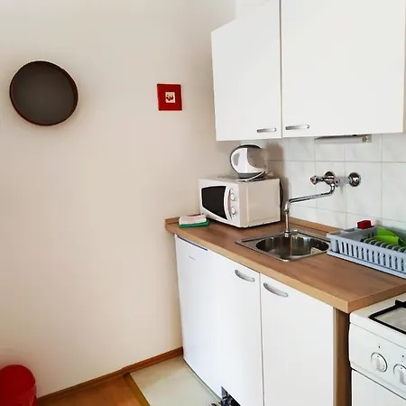 Studio-apartman Karolina *